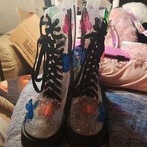 Butterfly boots